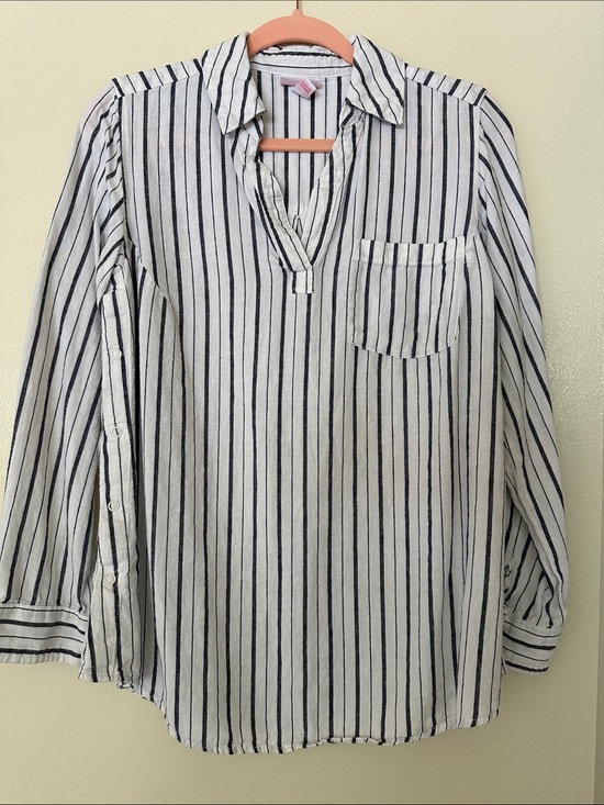 Ingrid & Isabel Tops - Ingrid & Isabel Maternity White Shirt with Black Stripes